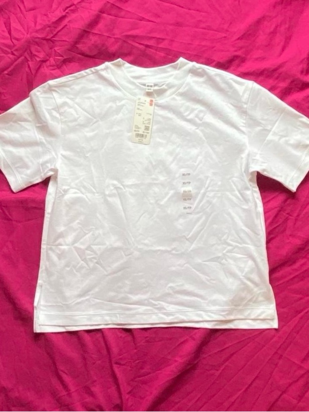Women UNIQLO White Crewneck T-Shirt